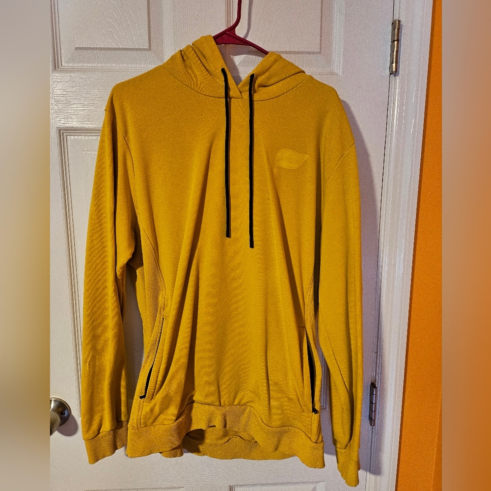 Fabletics Men's Yellow Hoodie Sweater XL
